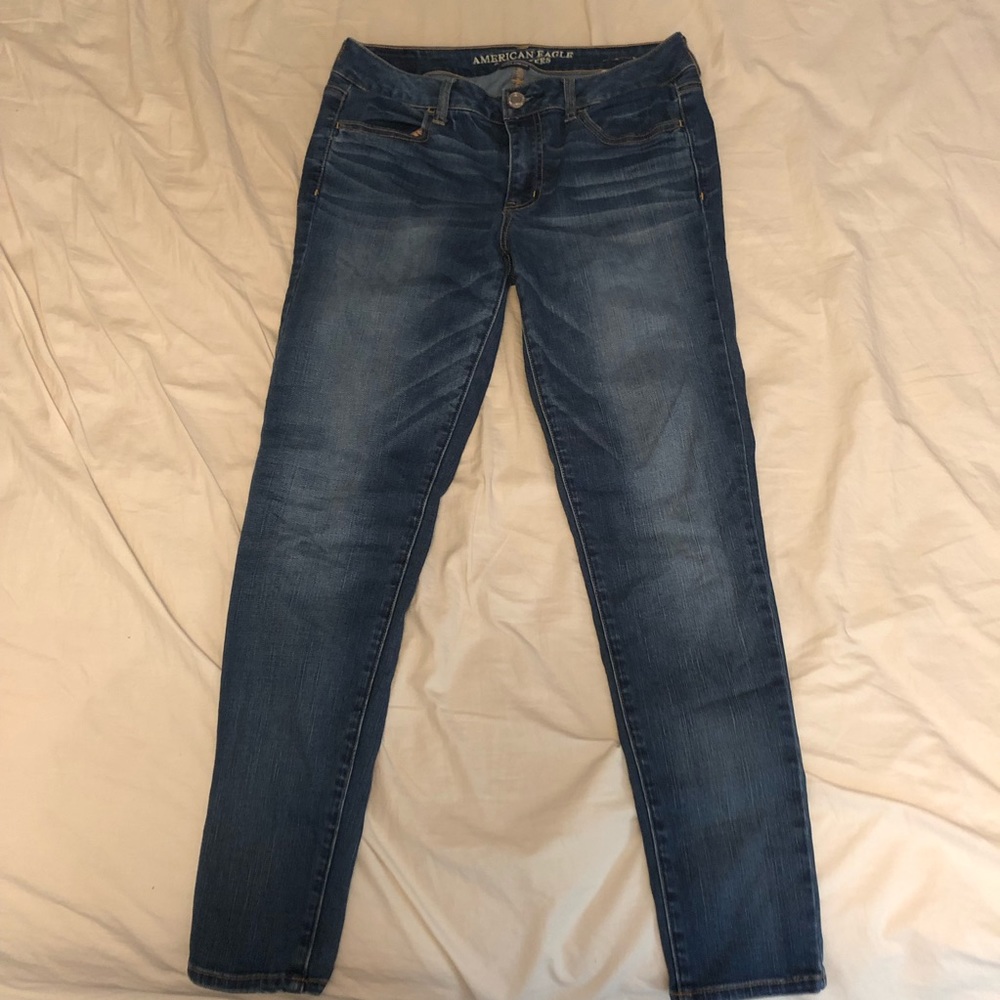 NEVER WORN American eagle super stretch jean